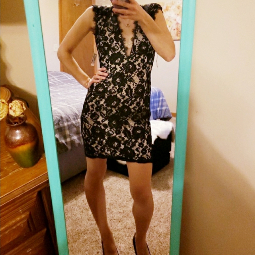 NWT- AIDAN MATTOX NUDE/BLACK COCKTAIL DRESS